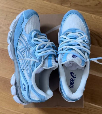 1Asics gel