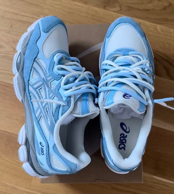 1Asics gel