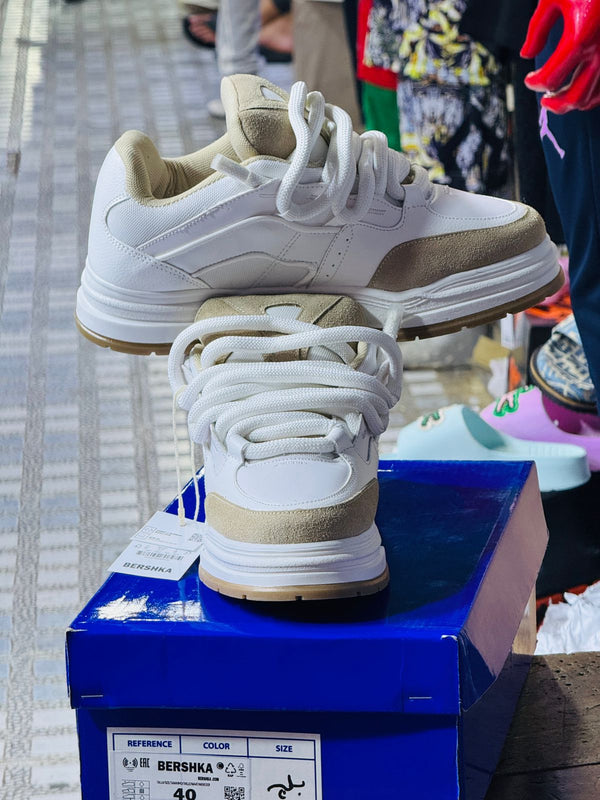 Bershka Beige blanc